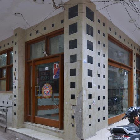 ניו דלהי Family Hotel By Pg International מראה חיצוני תמונה