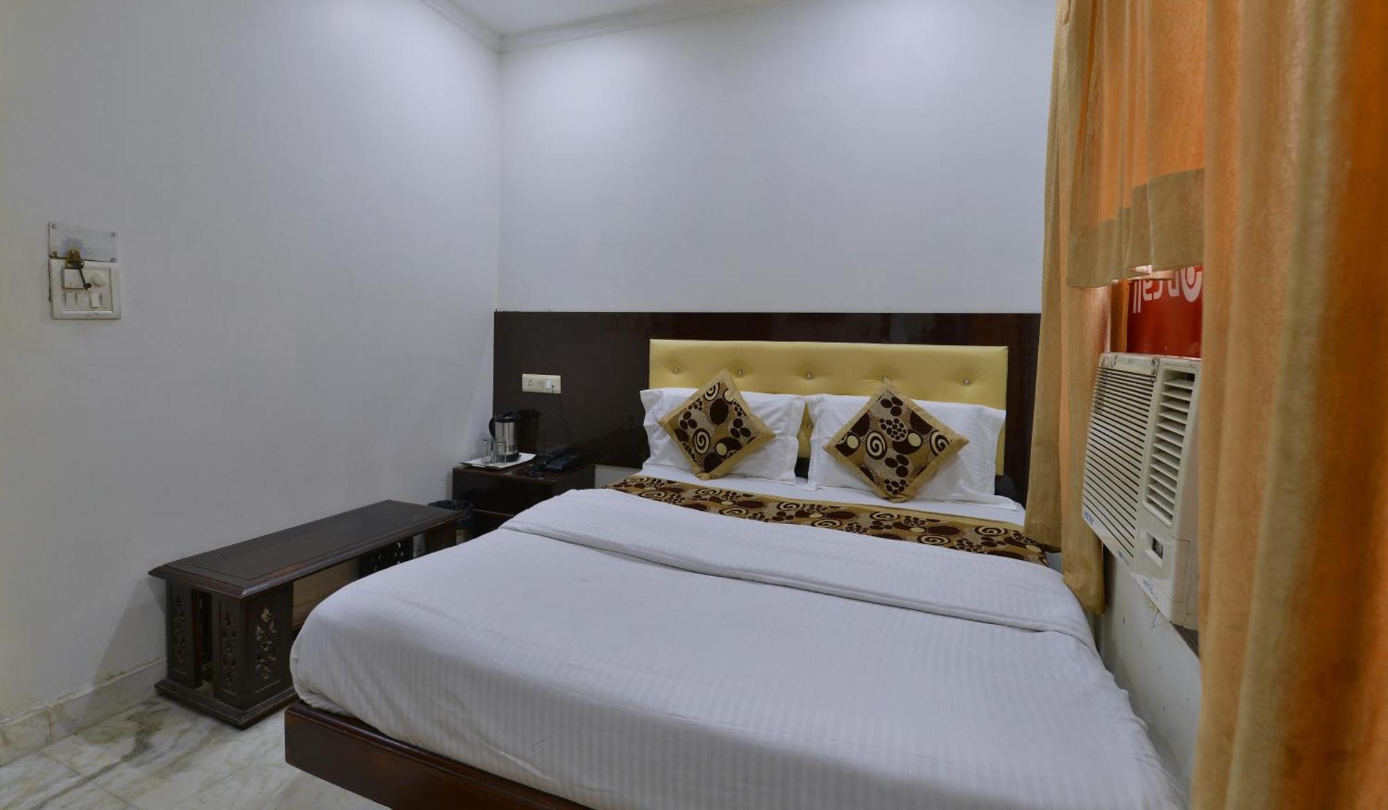 ניו דלהי Family Hotel By Pg International מראה חיצוני תמונה