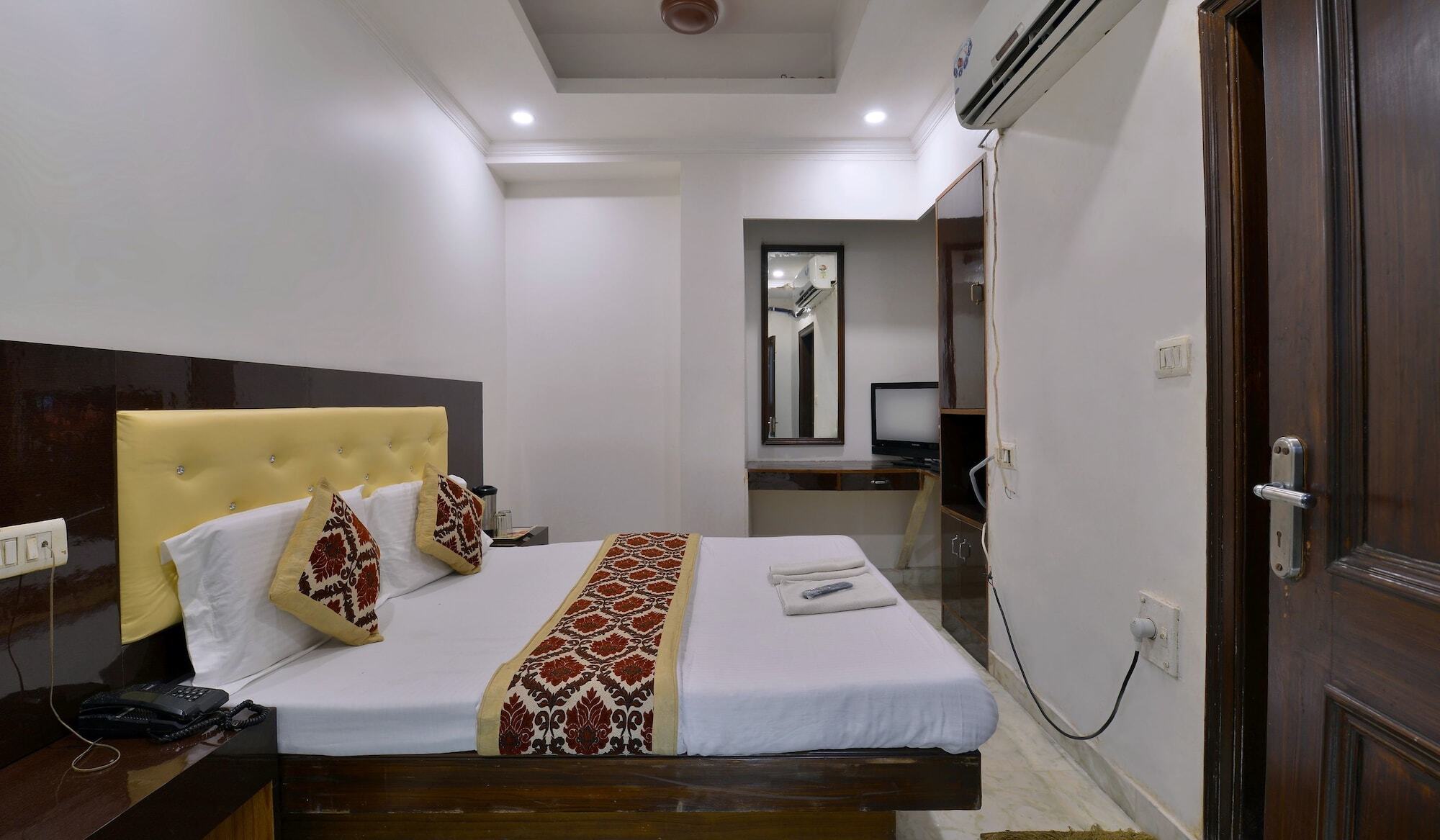 ניו דלהי Family Hotel By Pg International מראה חיצוני תמונה